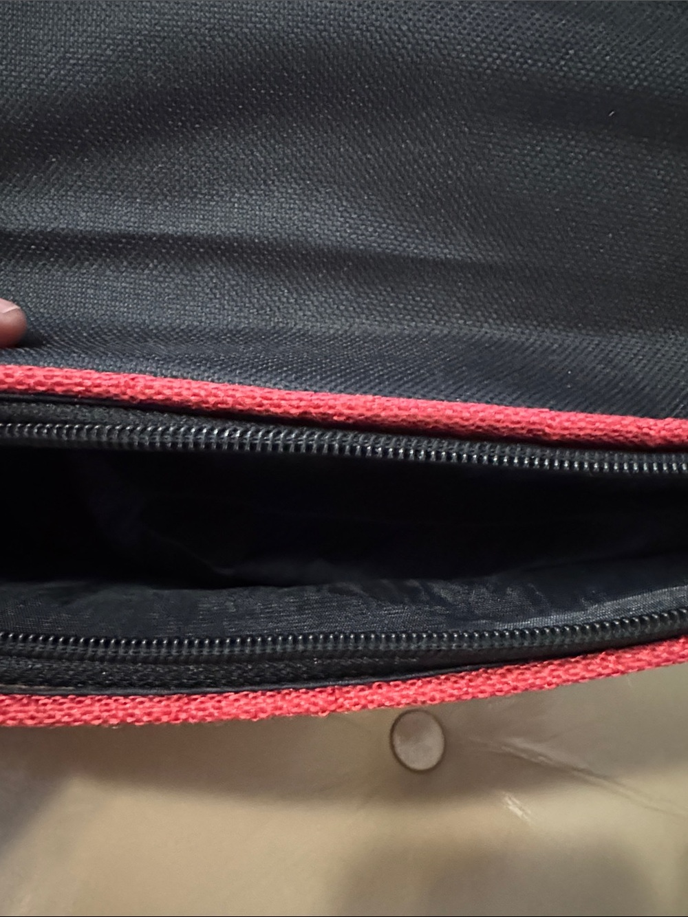 Colorblock Wave Pattern Clutch Wallet - Red - Picture 5 of 5